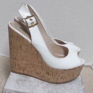 👍 Vintage Y2K Steve Madden Platforms.  A12